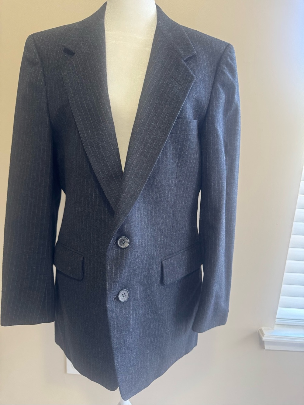 Vintage Givenchy Gentleman for Chequers Pure Wool Charcoal Pinstripe Blazer